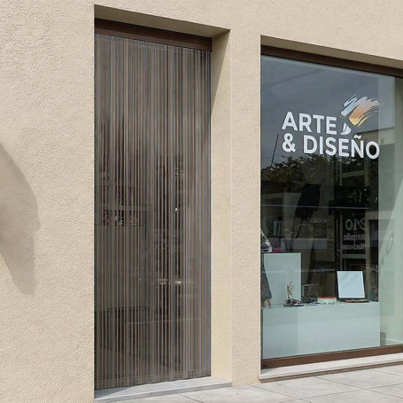 12-cortina-puerta-exterior-pvc-isquia-cristal y marron claro12