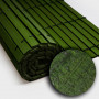 Trozo rollo persiana cadenilla madera acabado verde rústico